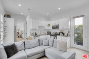 Photo - 7310 Woodley Ave