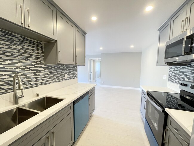 Photo - 32200 Cathedral Canyon Dr