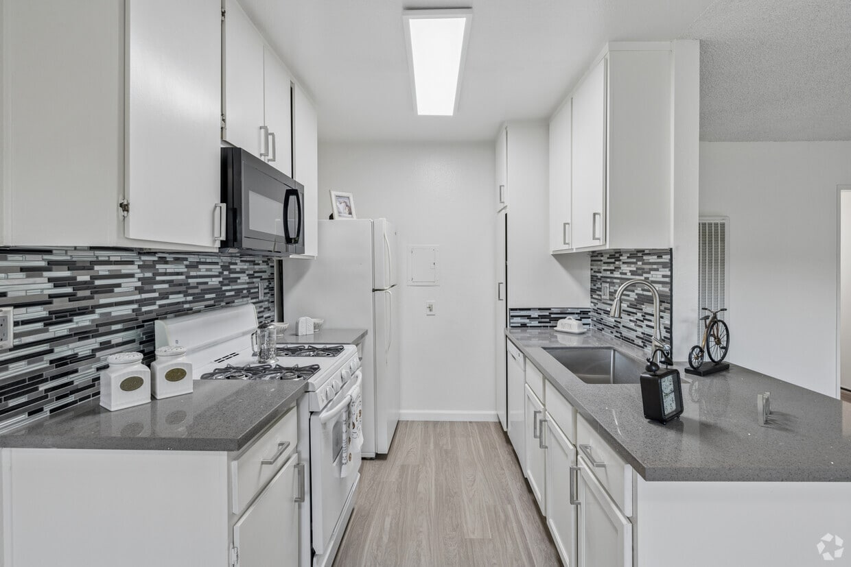 Floor Plan - 1+1 Standard
