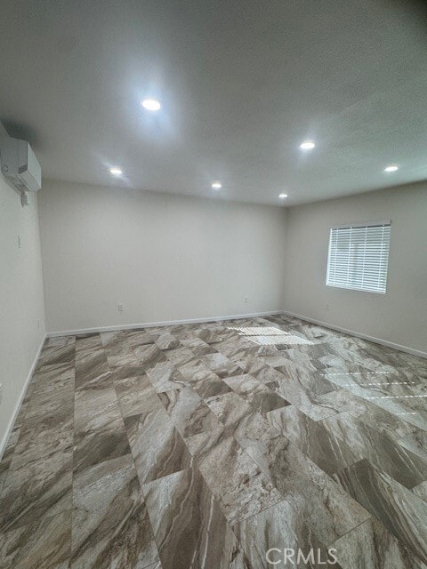 Photo - 17298 Woodhill St