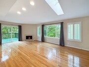 Photo - Beautiful 3BD/3BA Townhouse in Fashion Val...