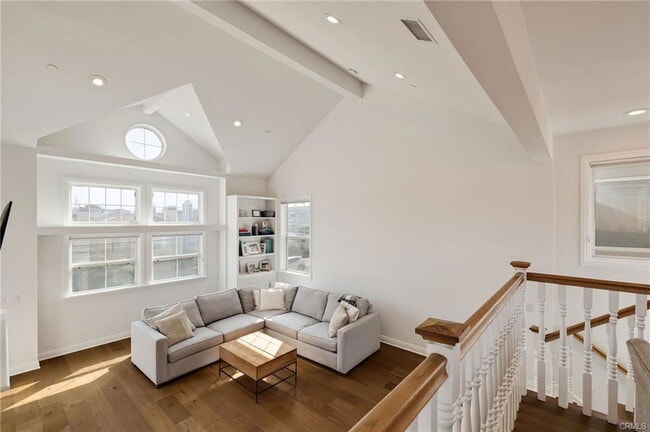 Photo - 1743 Havemeyer Ln