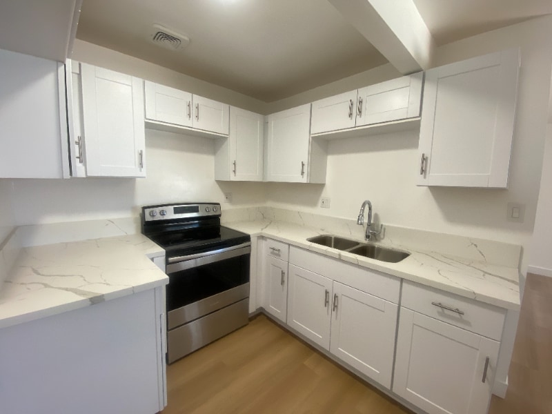 Photo - 444 E Rowland St Apartment Unit 32