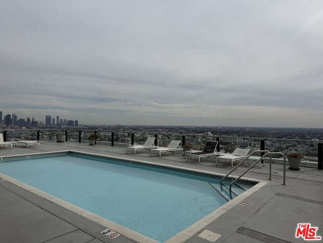 Photo - 3810 Wilshire Blvd Unit 607