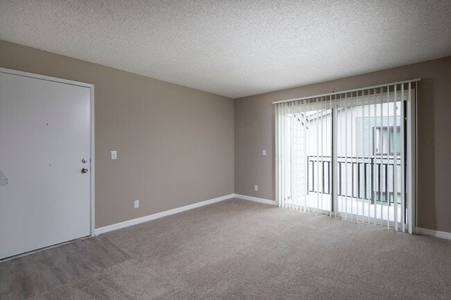 Photo - Oro Vista Apartments