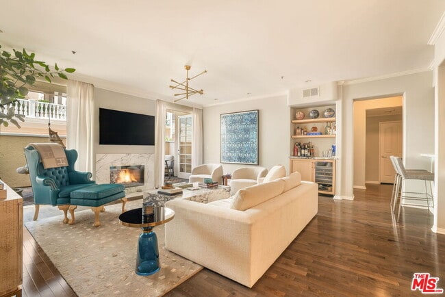 Photo - 930 N Doheny Dr Unit 103