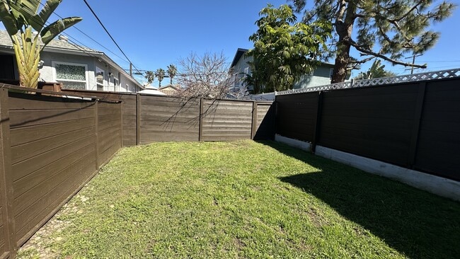 Photo - 4692 Newport Ave