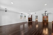 Photo - 13047 Dickens St