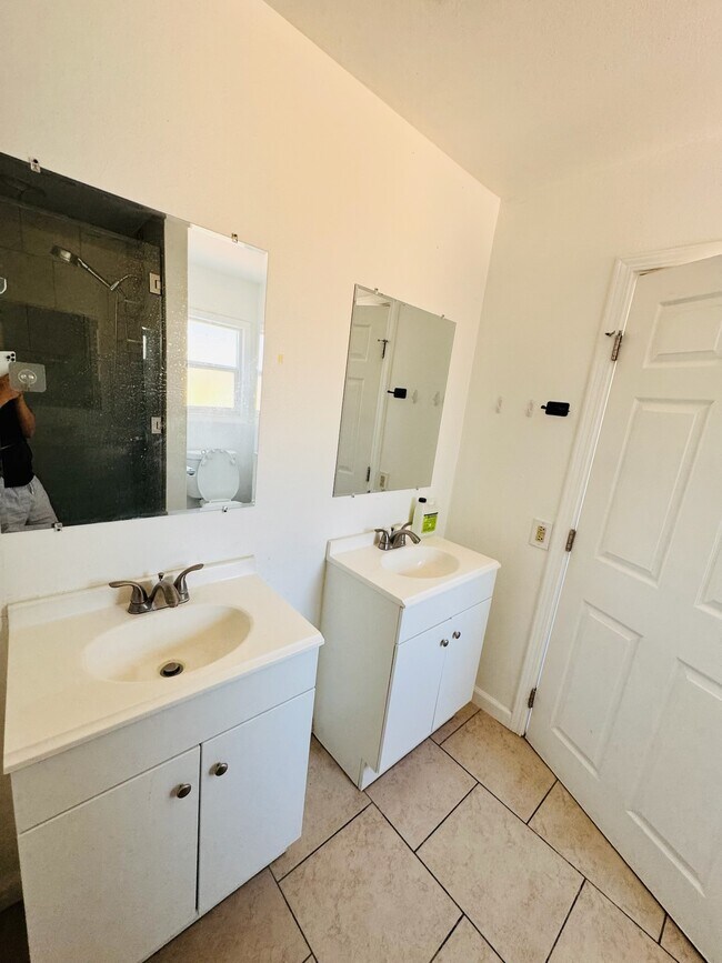 Photo - 2818 S Normandie Ave Unit 2818 S Normandie