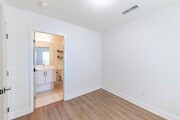 Photo - 10736 Bloomfield St House