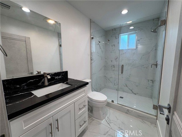 Photo - 11022 Louise Ave