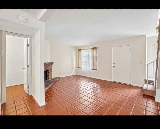 Photo - 15210 Shadybend Dr