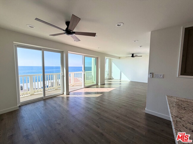 Photo - 11862 Ebbtide Ln Unit Upper