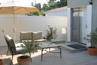 Building Photo - 5529 Cartwright Unit 1/4