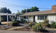 Photo - 8926 Kennedy St