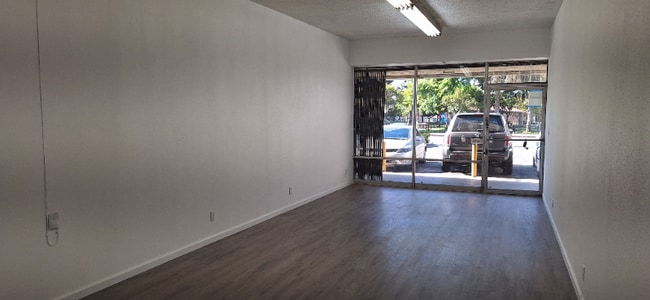 Photo - 5017 Gage Ave