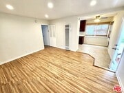 Photo - 947 Victoria Ave