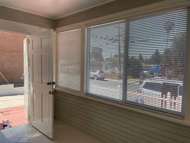 Photo - Gorgeous 2 Bedroom Home! Convenient Location!