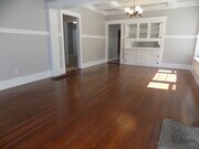 Photo - 3 Bedroom/2 Bathroom Craftsman | Master wi...