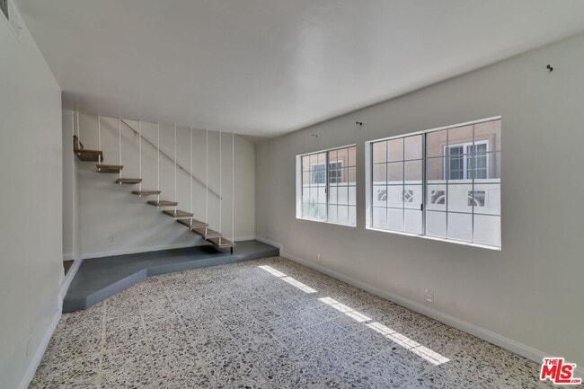 Photo - 15013 Hartsook St