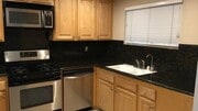 Photo - 2915 Montrose Ave Condo