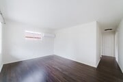 Photo - 1734 Serrano St House