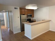 Photo - 2 Bed 2 Bath with Remodeled Bathrooms! Wat... Condo Unit 5