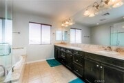 Photo - 662 E Gardenia Dr House