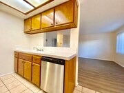 Photo - 651 W 12th St Unit 4