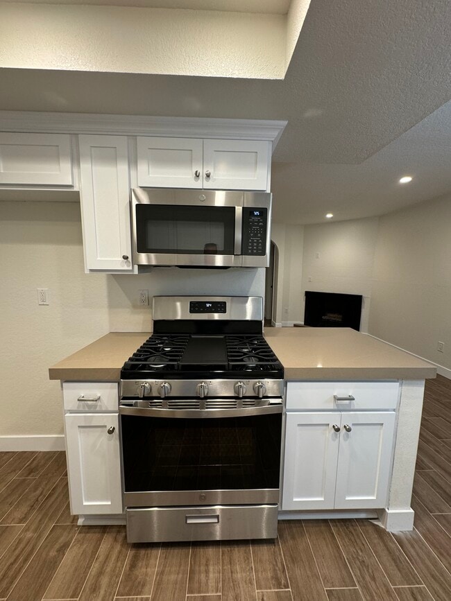 Photo - 208 Oswego Ave Unit 2