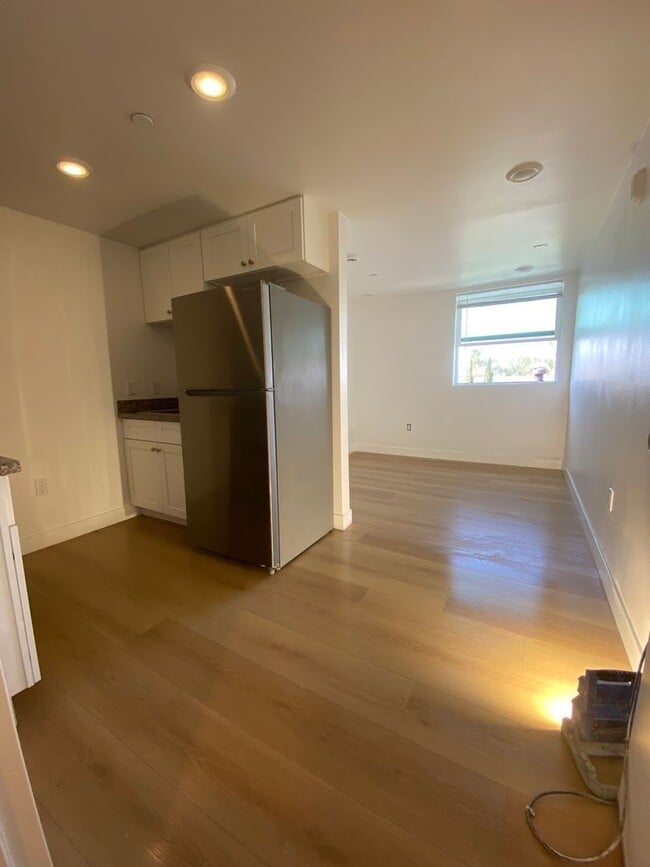 Photo - 4325 Main St Unit 308