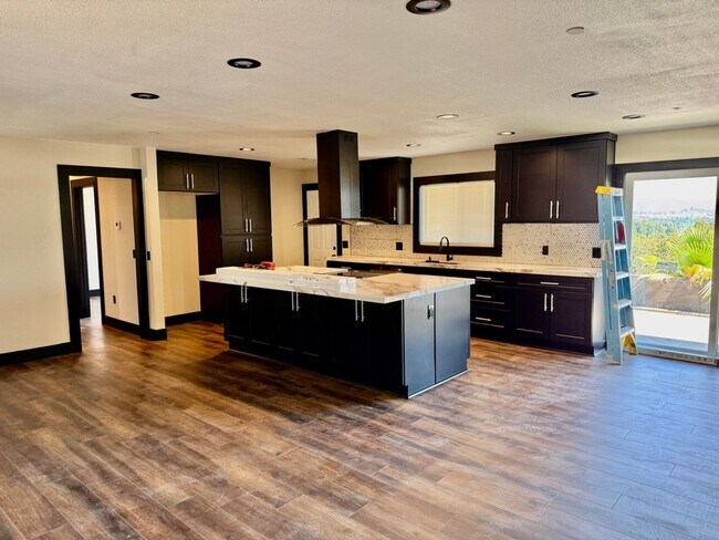 Photo - 15178 Darnell Dr