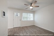 Photo - Renovated Sherman Heights 1 Bedroom! Small... Apartment Unit 1