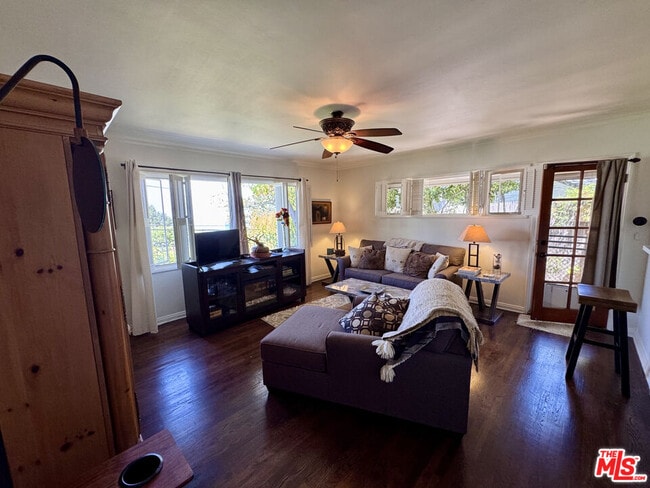 Photo - 7756 Torreyson Dr