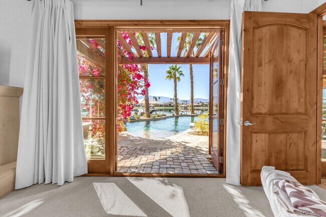 Photo - 83073 N Shore Dr