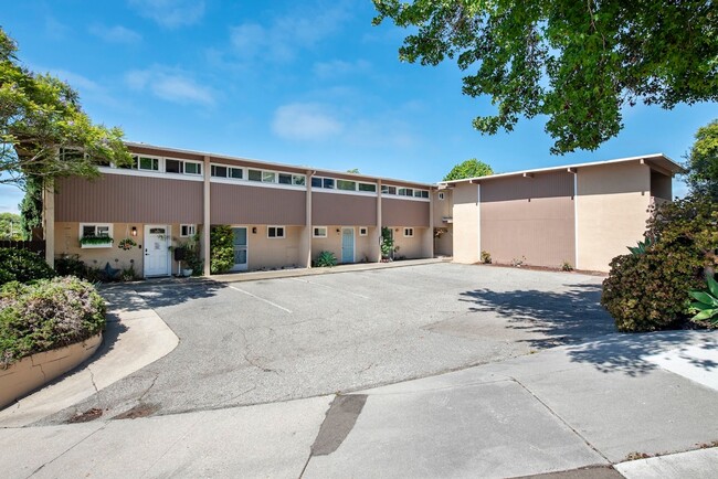 Photo - 2 BED/1.5 BATH ON THE MESA!!!