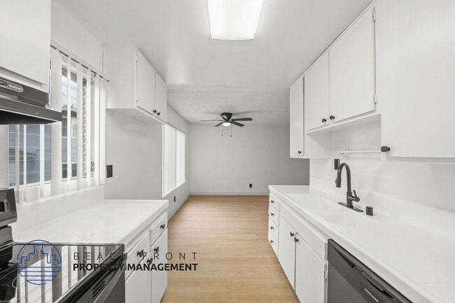 925 N. Inglewood Ave. - 925 N. Inglewood Ave.