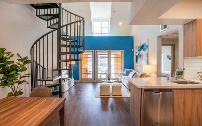 Photo - Living at Santa Monica