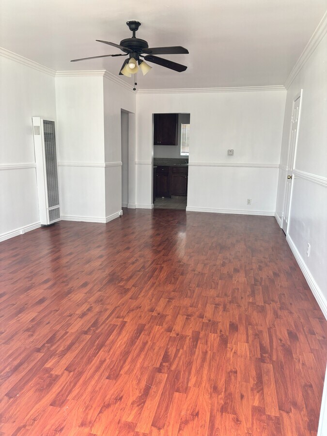 Photo - 6109 S Hobart Blvd Unit 6109 S. Hobart