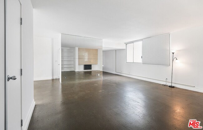 Photo - 17366 Sunset Blvd Unit 201