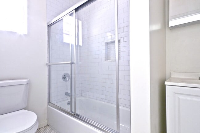 Photo - 1418 12th St