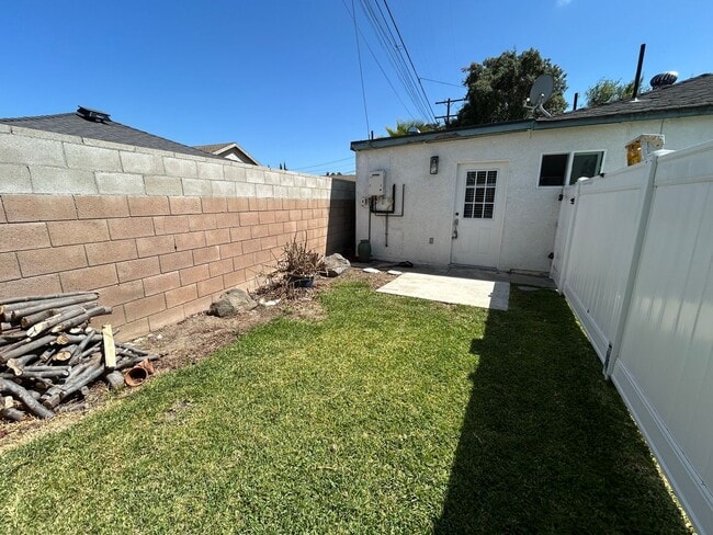Photo - 4432 Falcon Ave