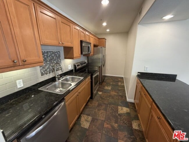 Building Photo - 3740 Santa Rosalia Dr Unit 315