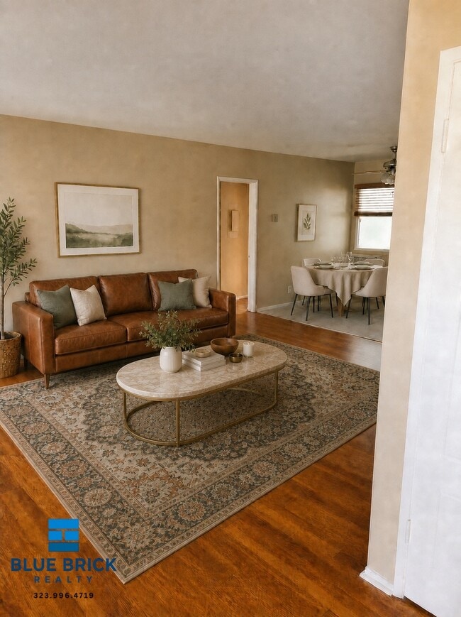 Building Photo - 1517 S Sherbourne Dr Unit 3