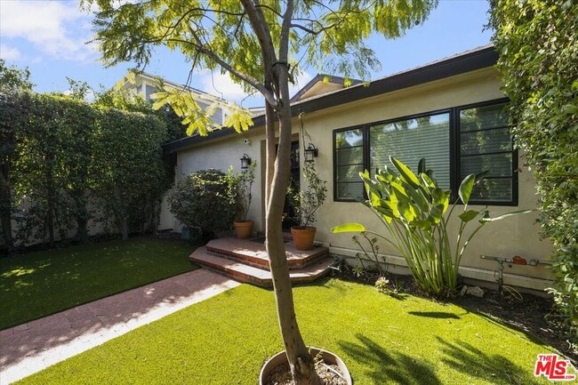 Photo - 645 N Sierra Bonita Ave