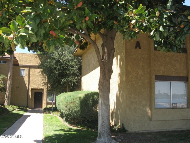 Building Photo - 42935 15th St W