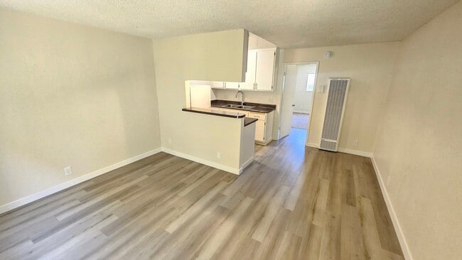 Photo - 6842 Fulton Ave Unit 11