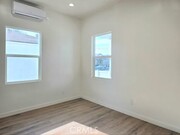 Photo - 1356 E 94th St Townhome
