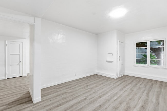 Photo - 2401 20th St Unit 2401 C