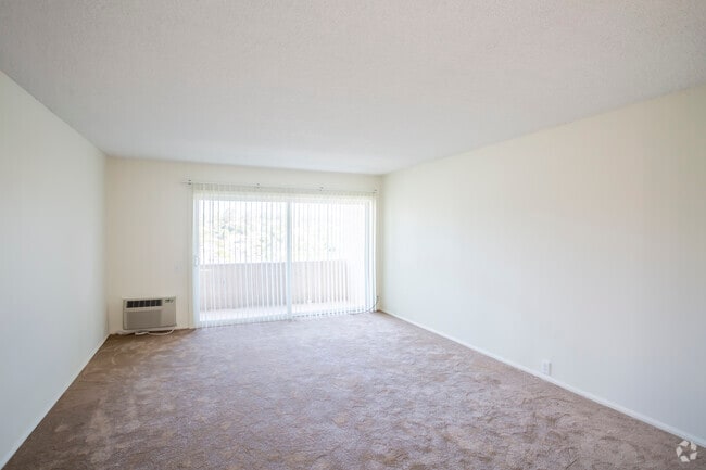 2 BR, 2 BA - 860 SF - La Cuesta Apartments